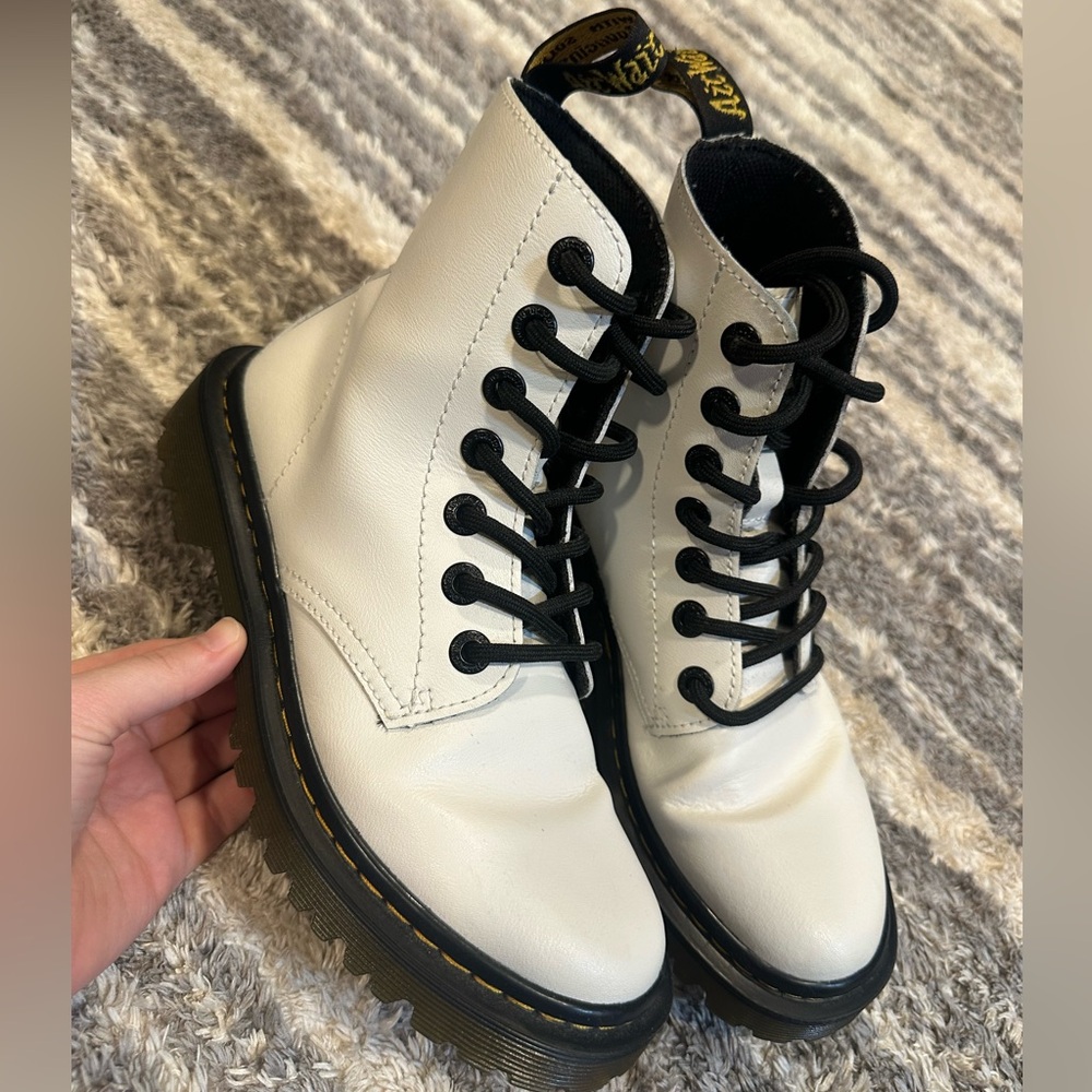 Women’s Dr.Martens